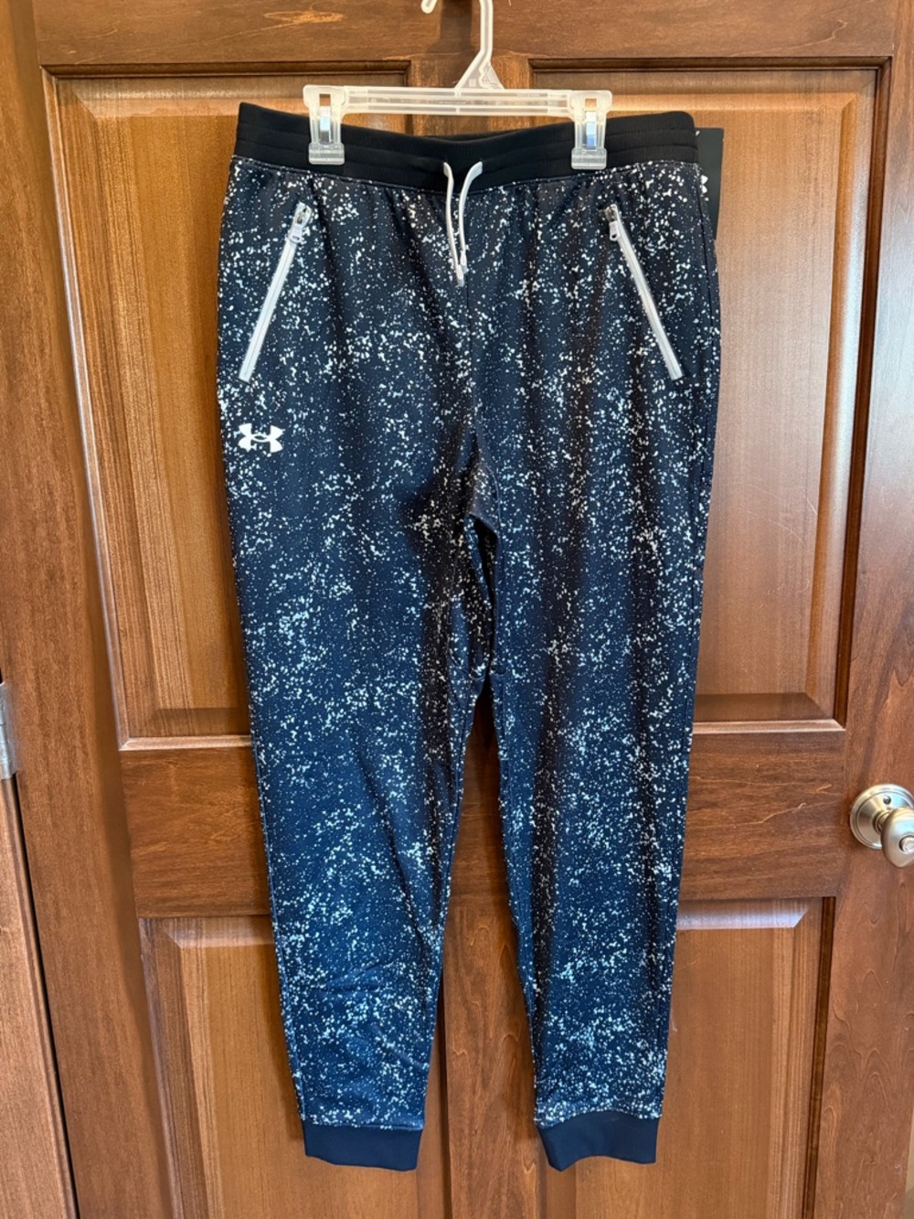 NWT Under Armour Youth Pennant Pants Black Speckled Joggers, YXL